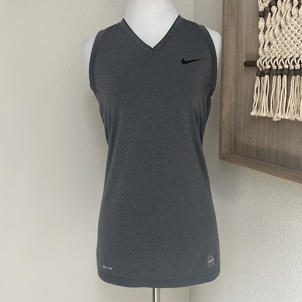Like New Small Nike Pro V-neck dry fit tank